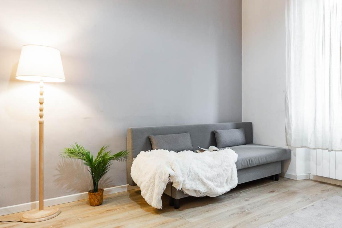 Duomo 10 Minuti Family House 5 Pax Balcone Wifi Apartamento